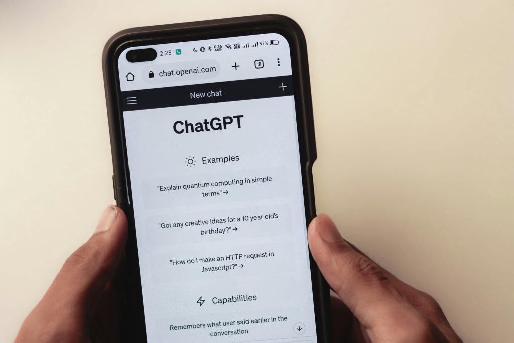 Ai like chagpt provide intelligent answers to the query provide by the user